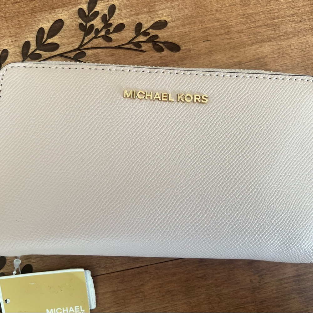 NWT - Michael Kors Jet Set Smartphone Wristlet - Picture 3 of 11